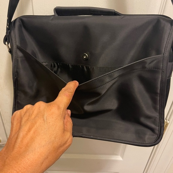 GUESS 90s Crossbody Bags for Women - Picture 3 of 16